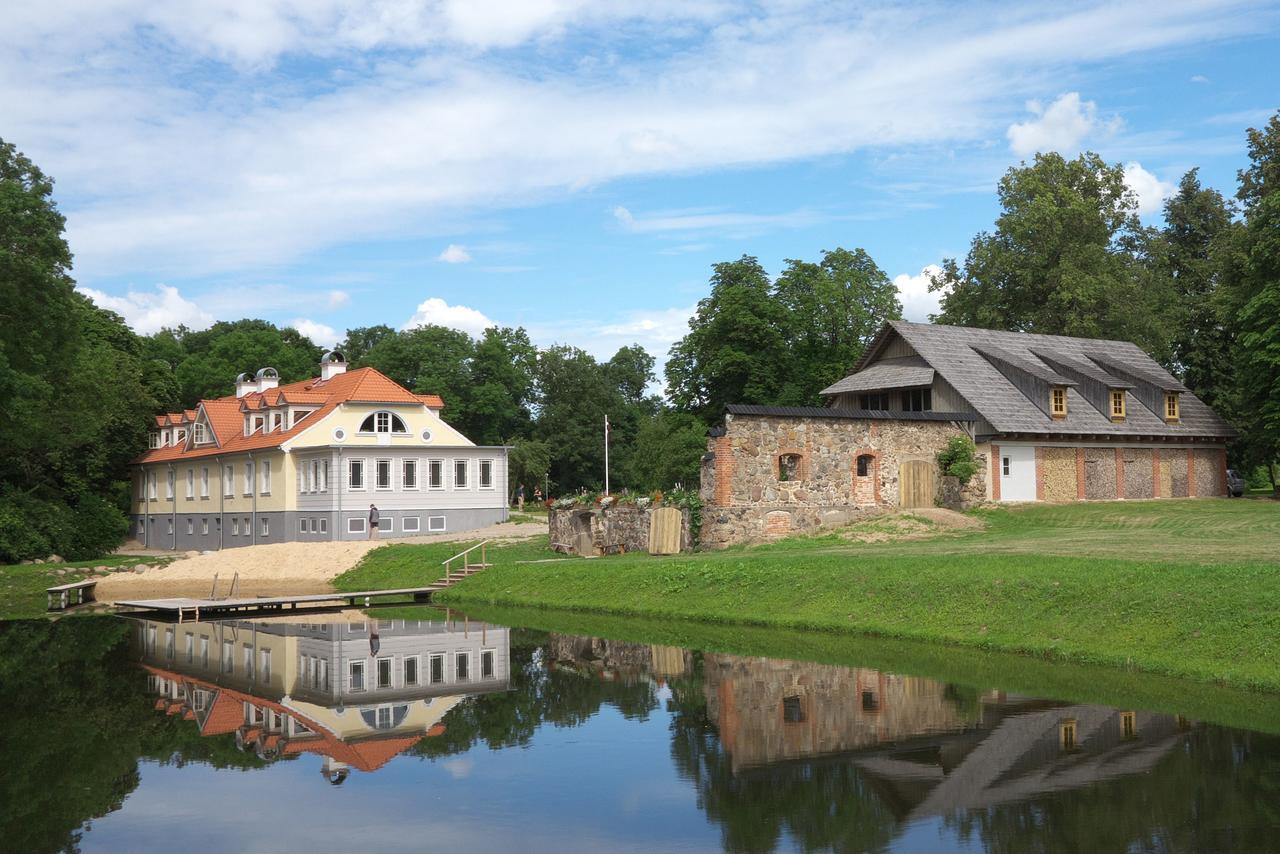 Botique&SPA Hotel Berkenes Manor Ziedkalne Exterior foto