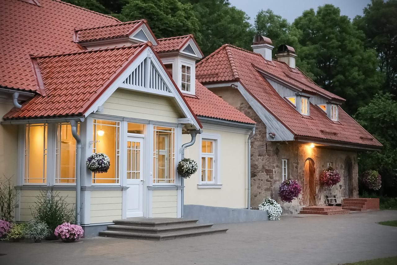 Botique&SPA Hotel Berkenes Manor Ziedkalne Exterior foto