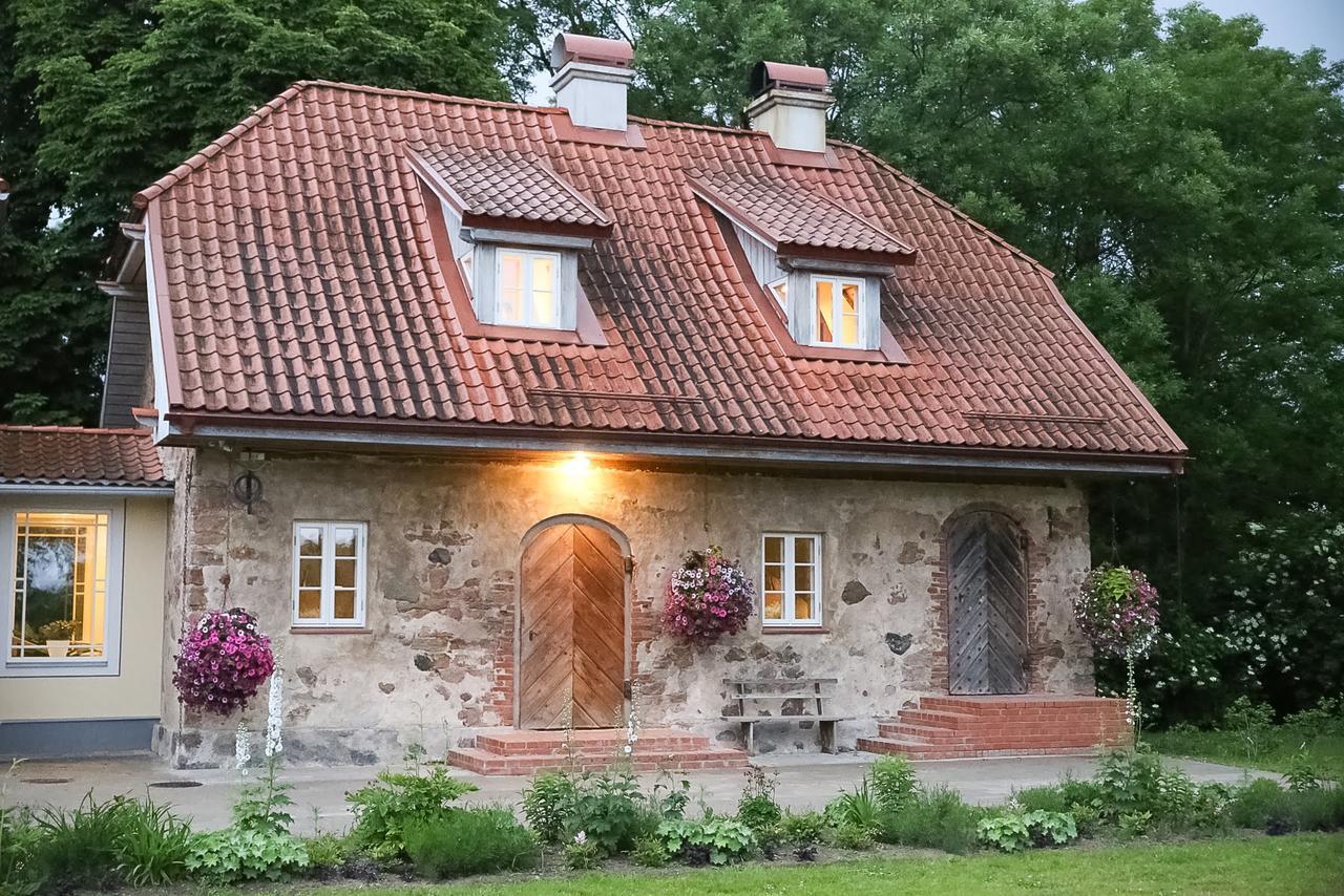 Botique&SPA Hotel Berkenes Manor Ziedkalne Exterior foto